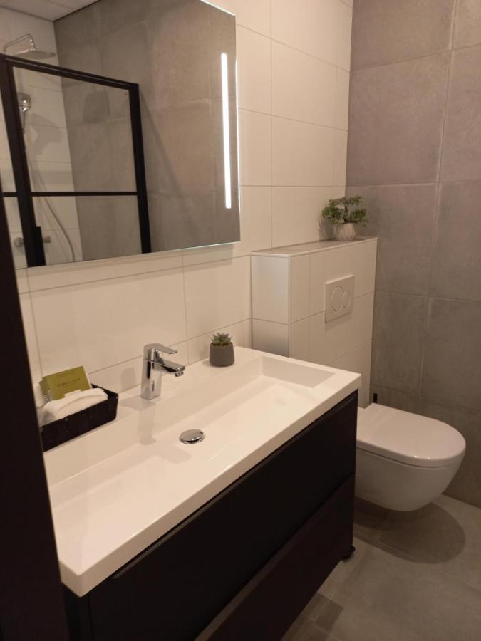 Boutique Hotel De Oude Veste Hellevoetsluis Extérieur photo