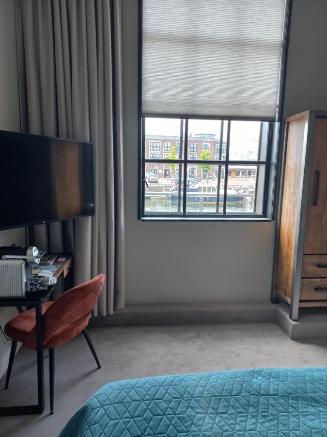 Boutique Hotel De Oude Veste Hellevoetsluis Extérieur photo